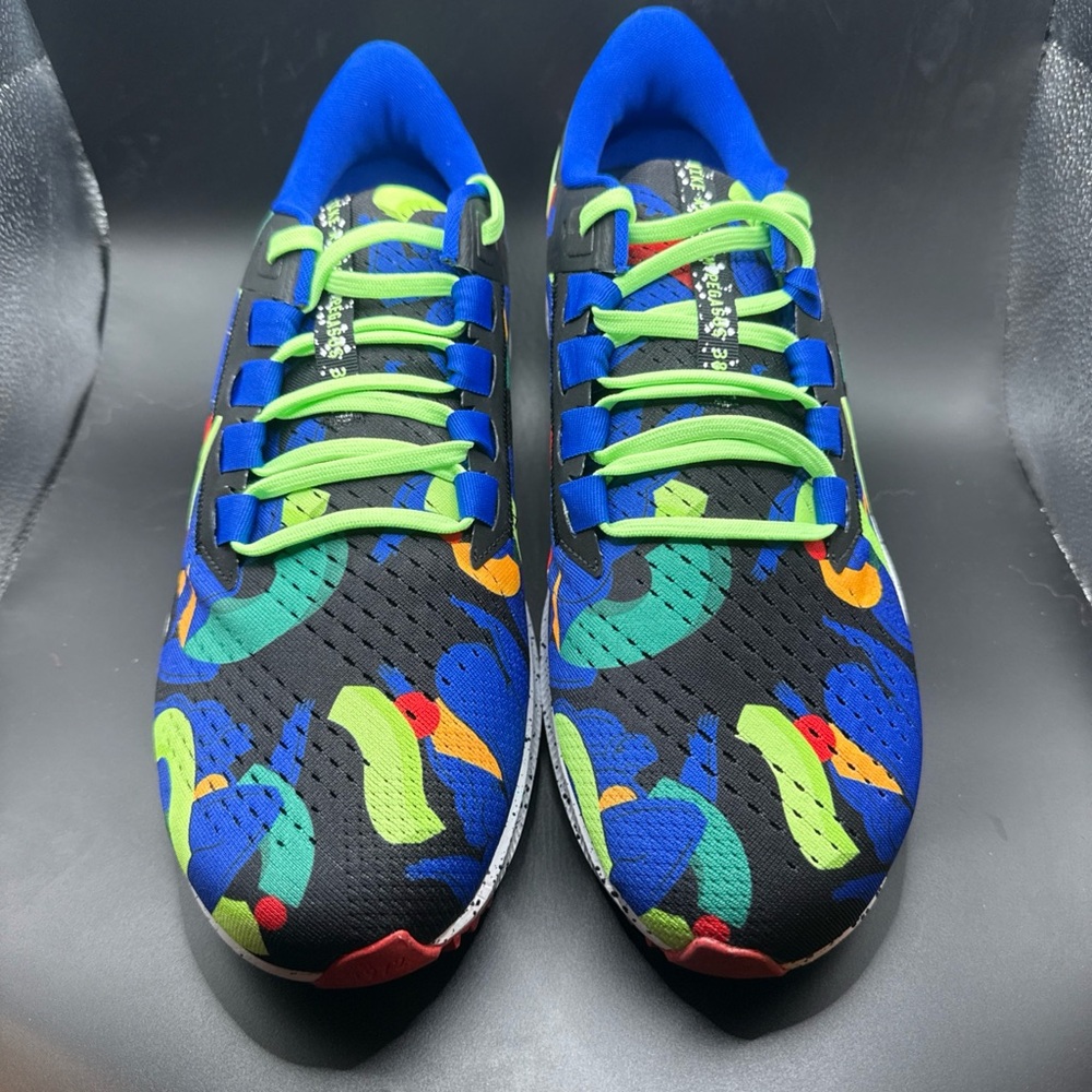 Men’s Nike shoes